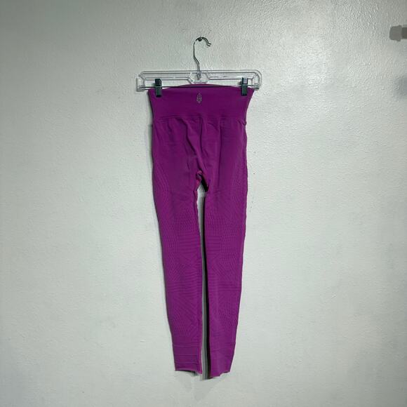 Free People Movement Magenta Leggings Sz S - Picture 8 of 10